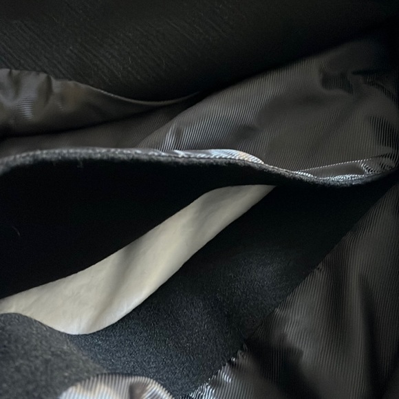 NWT: Polo Ralph Lauren women’s coat 56% wool, 36% polyester, 8% others fibers - Picture 6 of 16